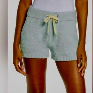 UGG Noreen Lounge Short NWT Women’s Size Medium in color “Pale Sky”
